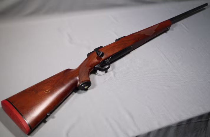 Ruger ~ M77 ~ 7mm REM MAG