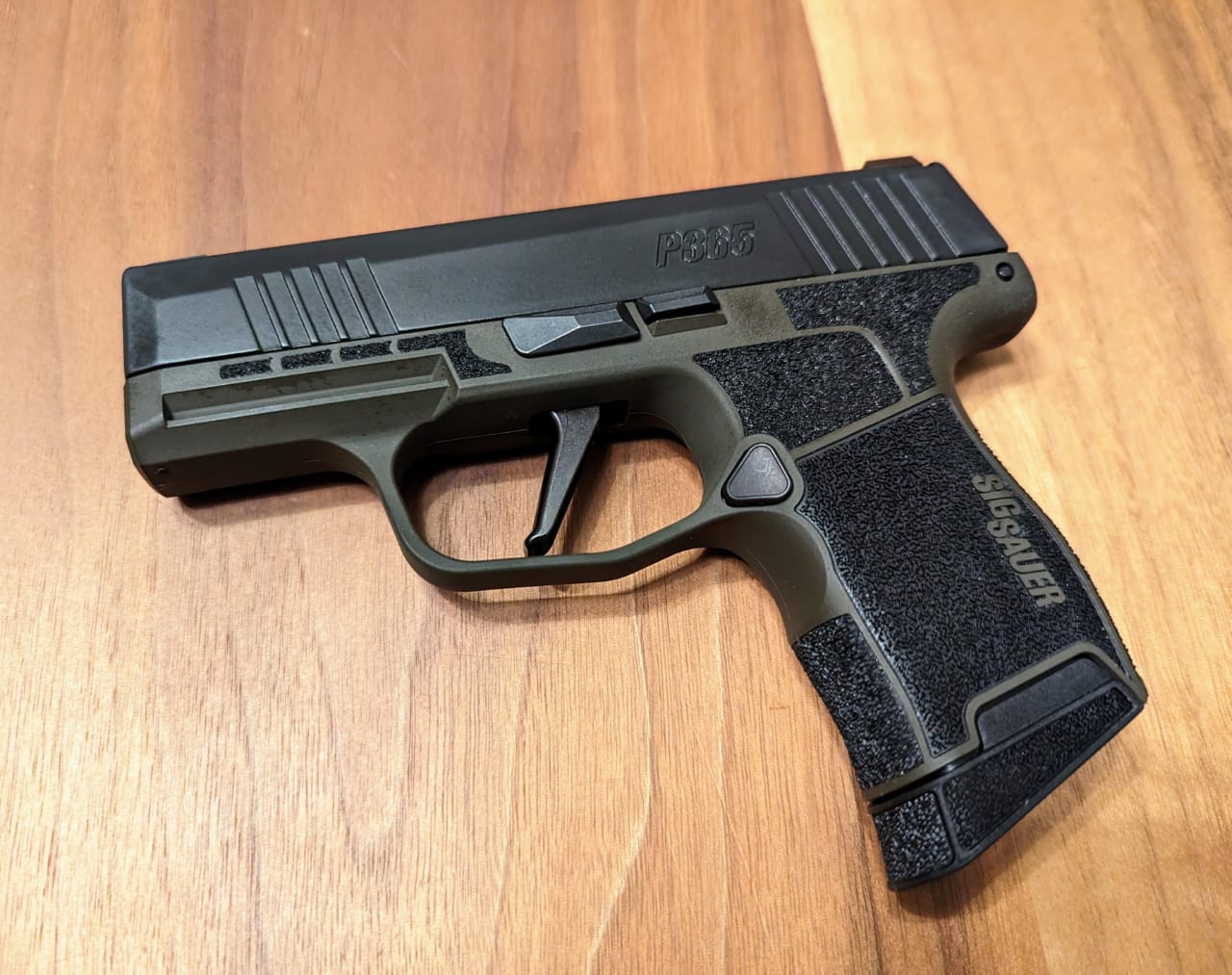 New sig p365 Nitron Micro-compact